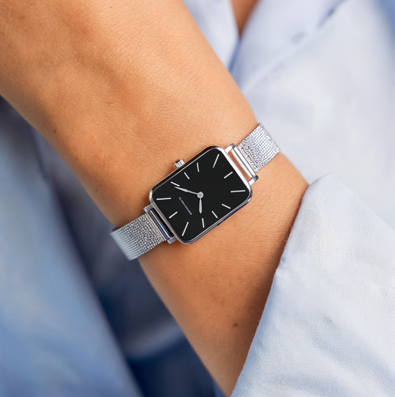 Reloj Mujer Negro y Plata Vindemia